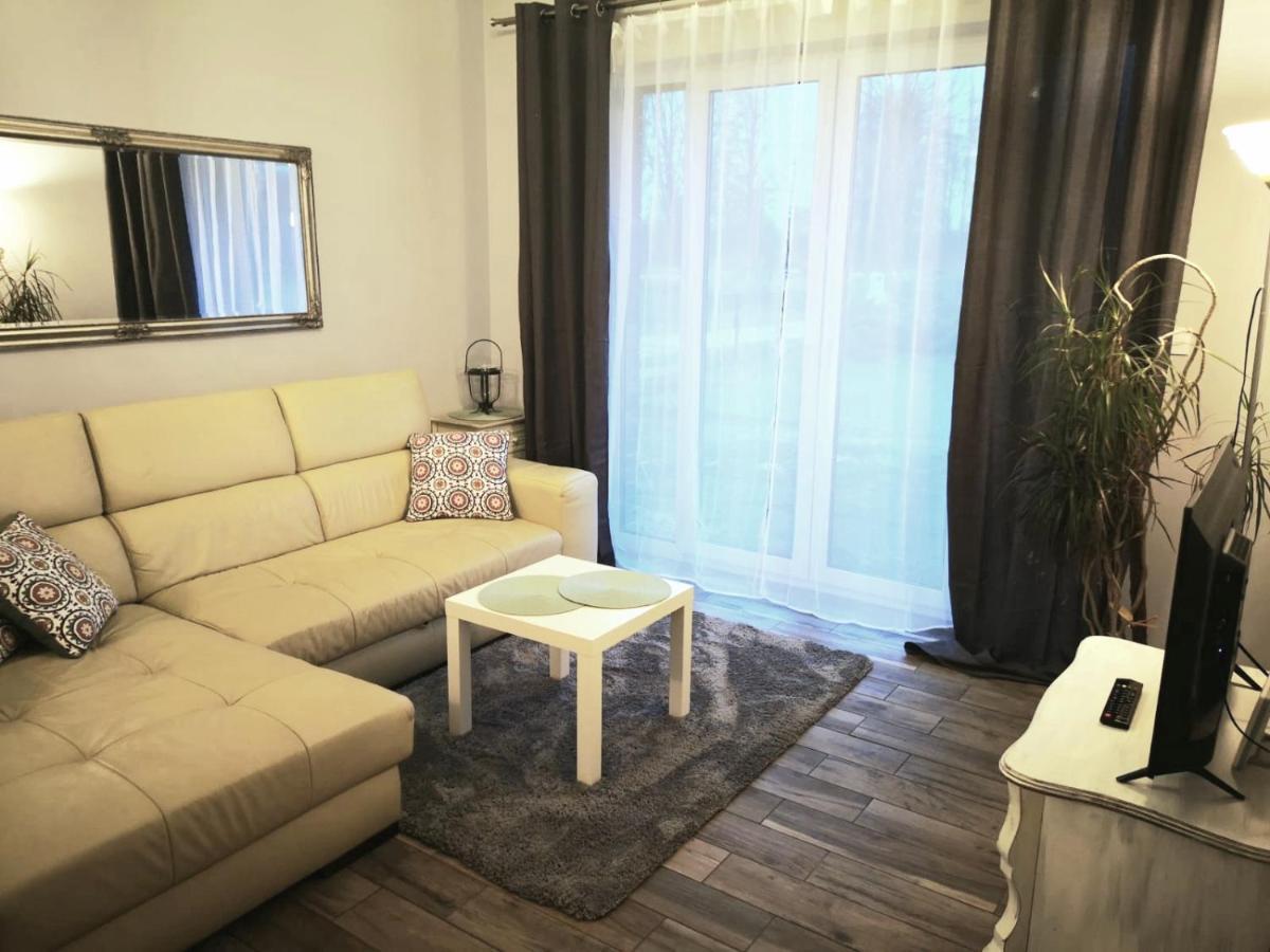 Apartments By The Beach トシェビエシュ エクステリア 写真